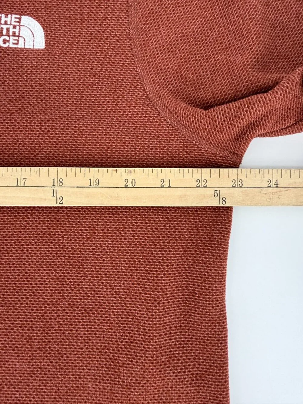 The North Face Rust Textured Quarter Zip Fleece Pullover L